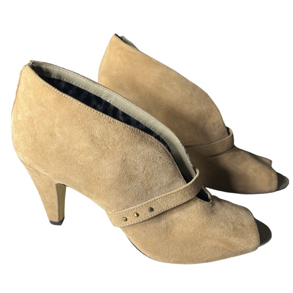 Bella Vita Women’s Peep Toe Suede Slip on Bootie size 12M Tan chic - Picture 15 of 15